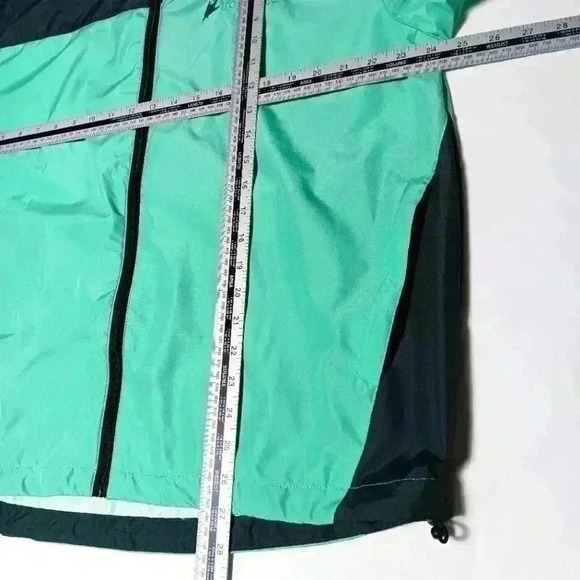 Frogg toggs jacket  . Men's Size L/XL - Picture 4 of 8